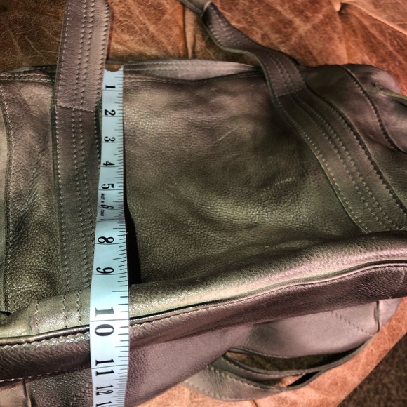 Distressed grey leather Made in Italy bag - Picture 10 of 12